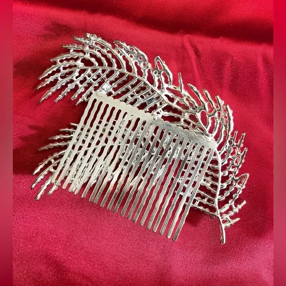 Luxurious Rhinestone Hair Comb - Picture 5 of 5